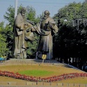 Sousoší sv. Cyrila a Metoděje na náměstí v Mukačevu